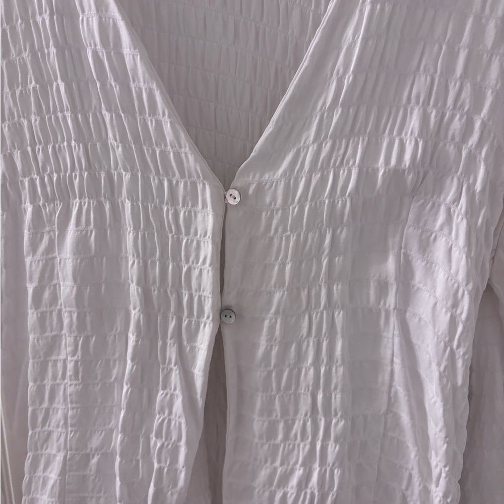Zara White Crinkle Button-Up Long Sleeve Top - Picture 2 of 4